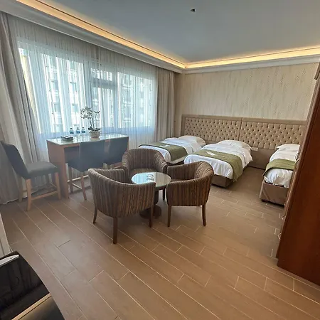 Lily * Istanbulská provincie