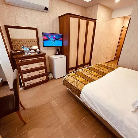 Hotel Lily Istanboel