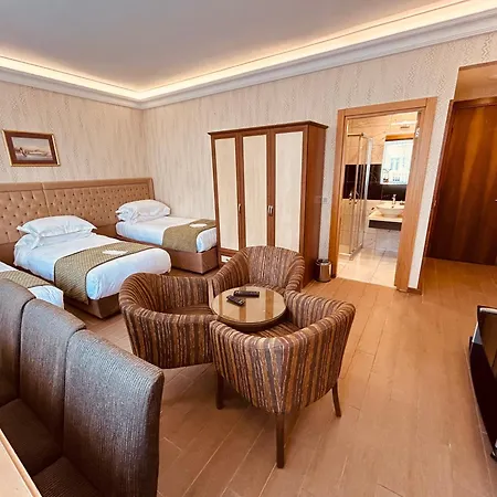 Hotel Lily *