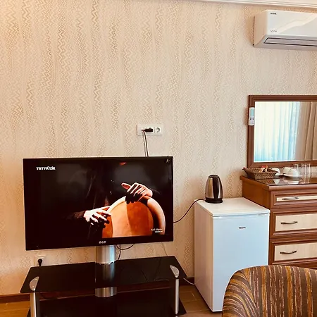Hotel Lily *